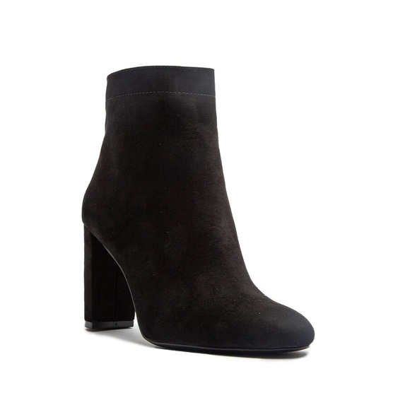 Woman's black ankle booties faux suede - Picture 2 of 6